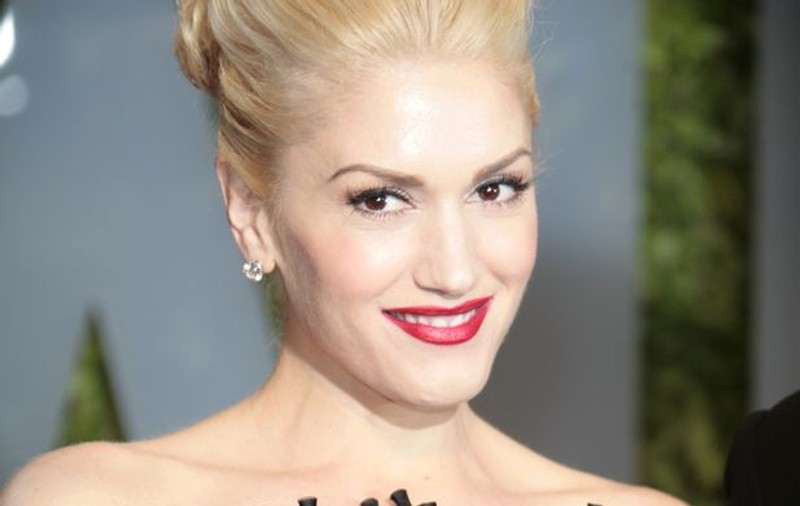 Gwen Stefani şi-a sărbătorit cei 40 de ani cu un tort imens