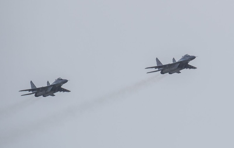Slovacia a transferat în Ucraina patru dintre avioanele de luptă MiG-29 promise