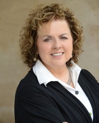 Laurie Garrett crede că virusul va mai provoca ani de suferință FOTO: lauriegarrett.com