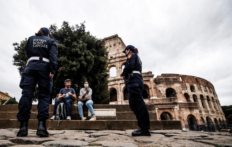 Cum a fost îmblânzită pandemia în Italia. Respectarea regulilor a adus țara pe ultimele locuri la infecții în UE