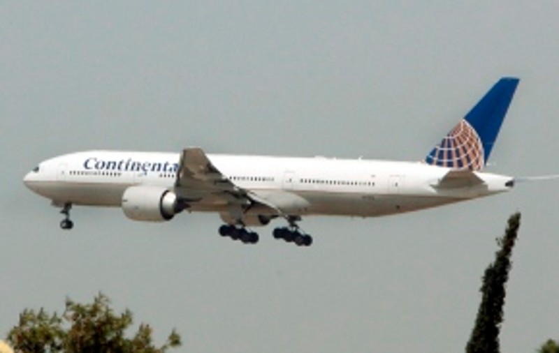 Pasageri răniţi de turbulenţele din timpul zborului