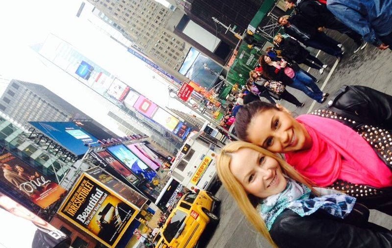 Geanina Ilieş şi Octavia Geamănu radiază de fericire pe străzile din New York | FOTO
