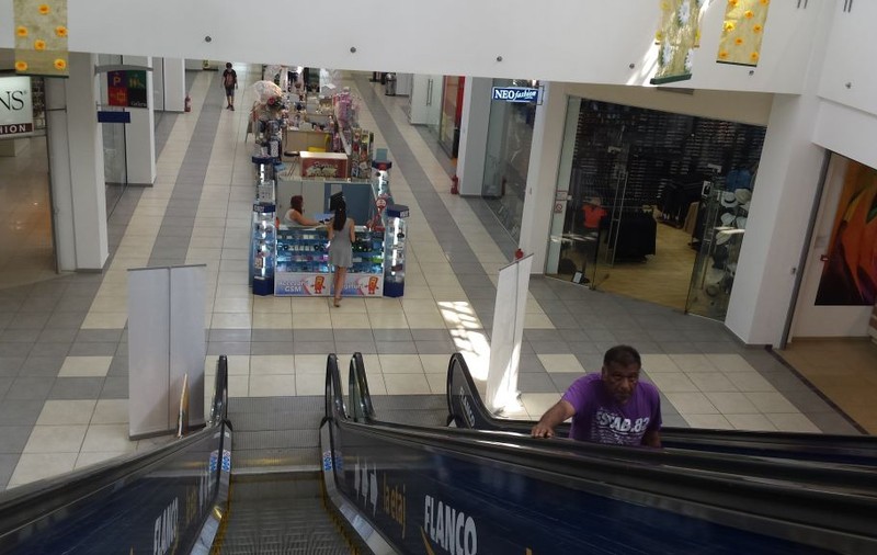 Dezvăluire șoc a unui oficial din fostul Guvern: Foarte multe mall-uri și supermarket-uri nu îndeplinesc condițiile de securitate la incendiu!