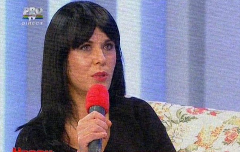 Problema "MURDARĂ"! Mariana Moculescu nu poate face baie cu zilele: "Sunt femeie, fac VIERMI?". Vezi ce a pățit!