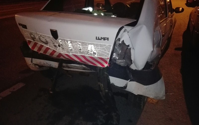 Agent rănit de un șofer beat care a intrat în mașina Poliției, în Constanța
