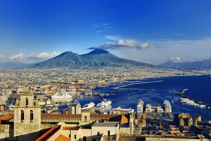 Napoli, un oraș greu de guvernat FOTO: 123rf