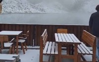 Primul strat de zăpadă s-a așternut la Bâlea Lac