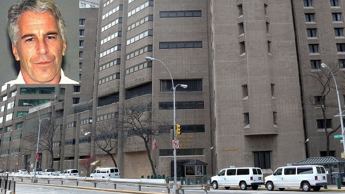 Jeffrey Epstein, arestat pentru trafic de minore, a fost găsit inconștient în celula lui. Miliardarul american ar fi încercat să se sinucidă