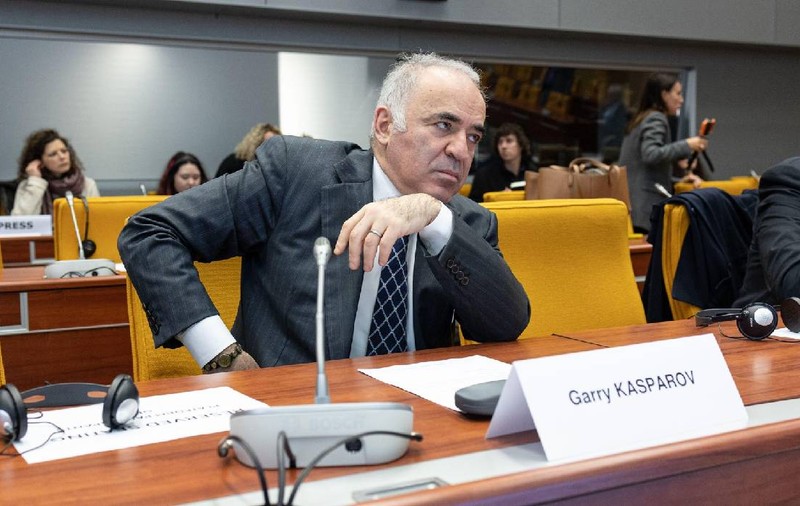 Garry Kasparov, dat în urmărire internațională de Rusia. Care sunt cele trei acuzații cu care se confruntă