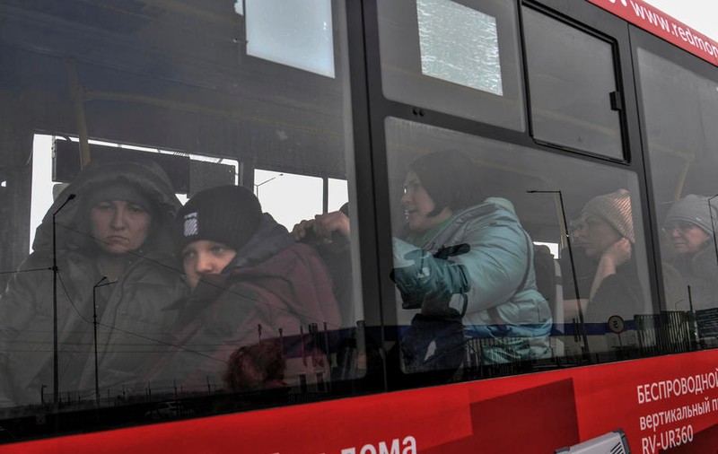 Autorităţile ucrainene acuză ocupanţii că au deportat ilegal în Rusia peste 15.000 de locuitori din Mariupol