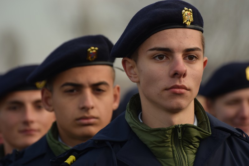 Noua generaţie de militari, pregătiri pentru paradă