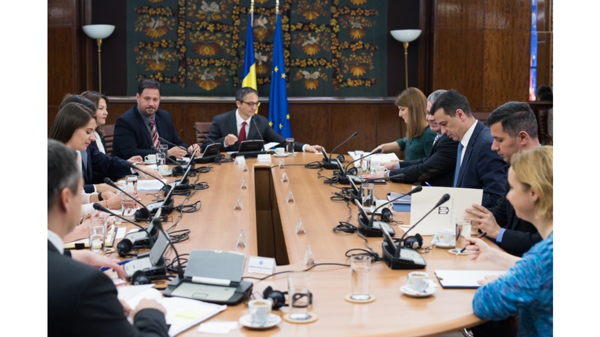 Grindeanu: Situaţia vaccinării devine o urgenţă