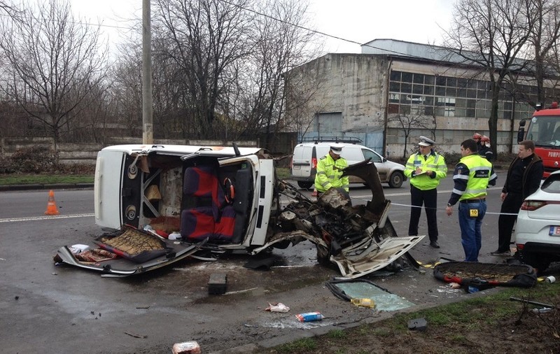 Accident mortal în Giurgiu. O persoană a decedat, alte patru au fost rănite