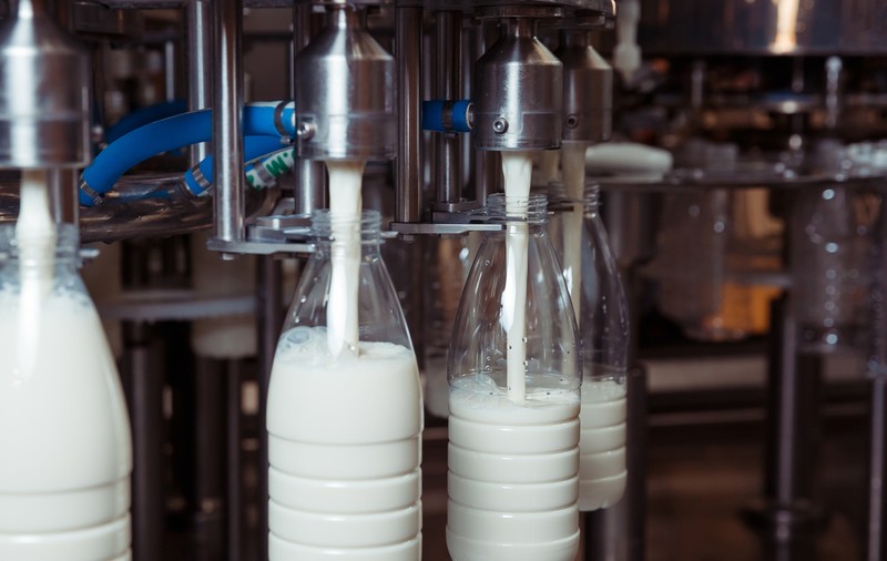 Care este diferența dintre lapte UHT și lapte pasteurizat