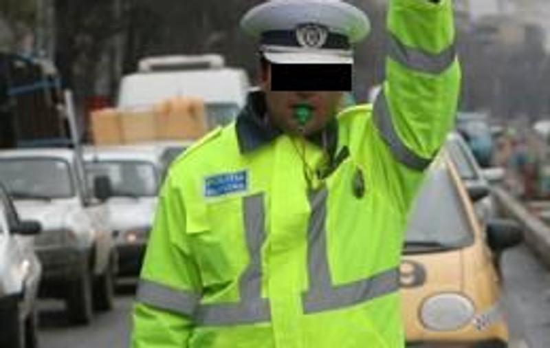 Polițist închis pentru că a primit mită… un trening!