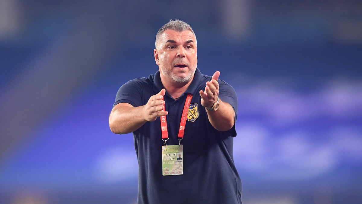 Cosmin Olăroiu China