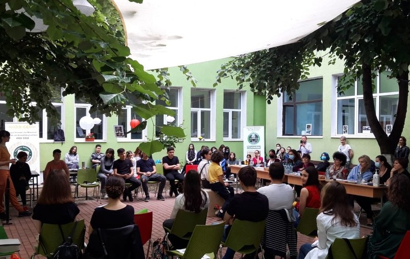 Anchetă la o școală din Olt după ce mai mulți elevi au ajuns la spital cu simptome de toxiinfecţie alimentară