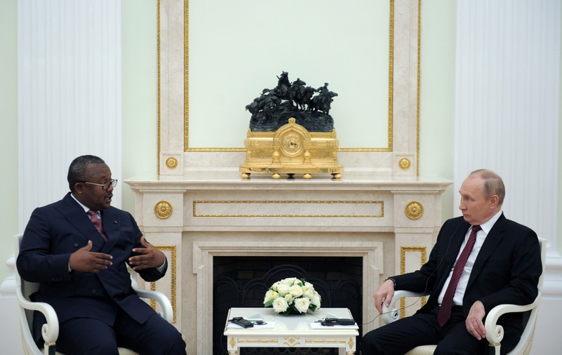 În plin război cu Ucraina, Putin spune că ia în calcul să vândă nave de război Guineei-Bissau