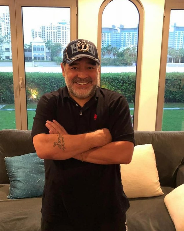 Diego Maradona, la Dinamo Brest. Va fi președintele clubului. Probabil, și antrenorul echipei
