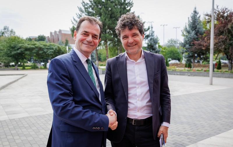 Nicuşor Dan, la conferinţa partidului Forţa Dreptei: Să luptăm pentru ca următorii patru ani să nu încapă din nou pe mâna PSD