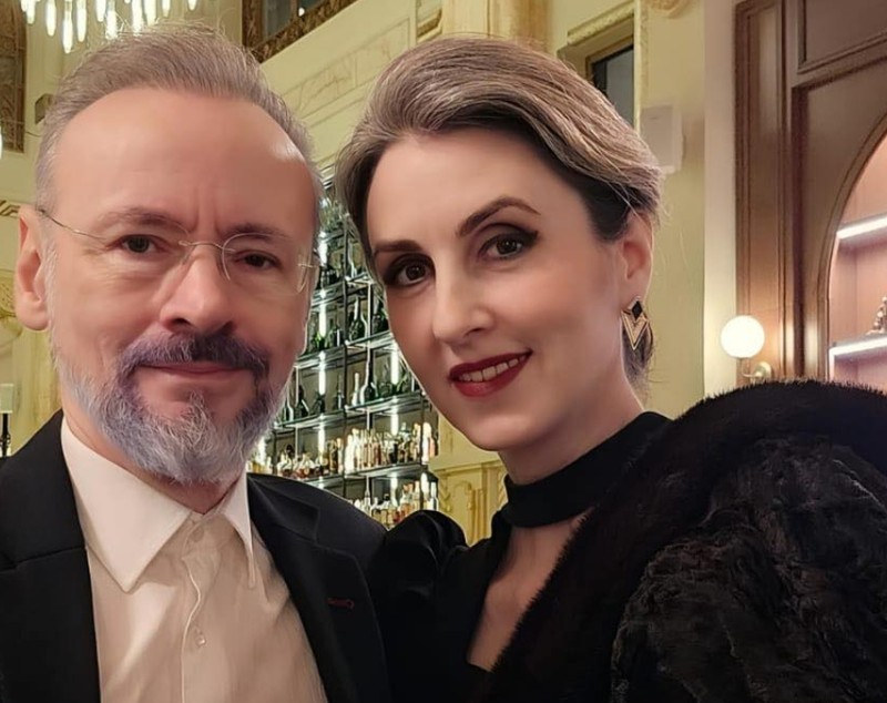 Imagine rară cu fiica Iuliei Albu alături de tatăl ei și soția acestuia. Mihai Albu și-a aniversat ziua de naștere. „Ale mele”