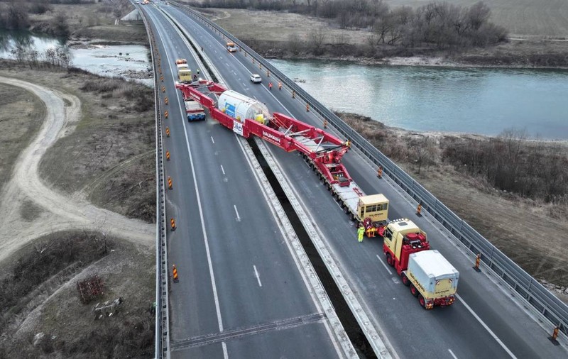 Ultimul transport agabaritic pentru Termocentrala Mintia intră în țară sâmbătă. Circulația va fi restricționată pe mai multe drumuri
