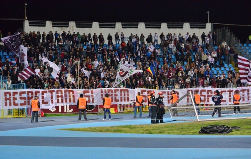 Băgaţi în sperieţi de galeria giuleştenilor! Scutierii au împânzit stadionul din Constanţa