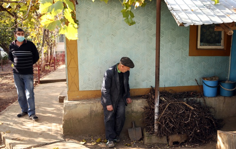 Ajuns de râsul satului, după ultima tentativă de sinucidere, un bărbat din Vaslui a primit ajutor de la sistemul de sănătate: a luat Covid din spital