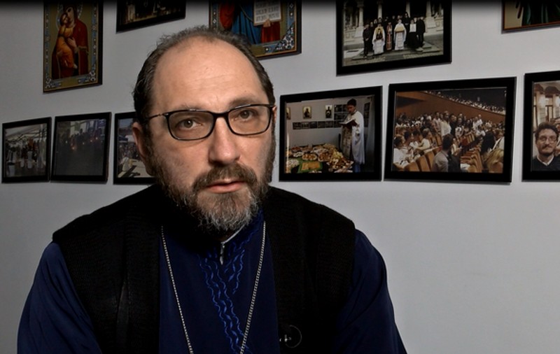 „Prima lecție de bunătate pe care am primit-o în viață”. Părintele Constantin Necula, despre o întâmplare petrecută în Oltenia