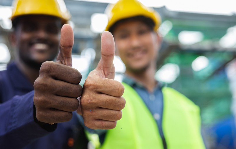 Ce salarii au la ei în țară muncitorii străini care vin să lucreze în România