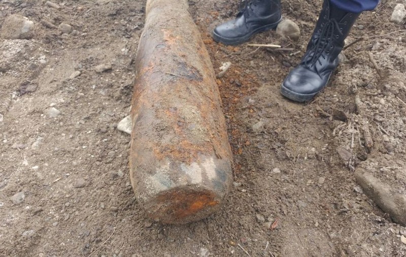 Bombă de 100 de kilograme descoperită într-un sat din Galați