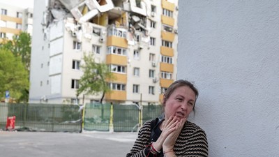 Locatarii blocului care a explodat în Rahova acum 6 luni sunt disperați: „Nimeni nu ne ajută. Venim ca proștii pe aici, ne uităm și plecăm”