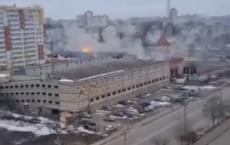 Bombardamente în Harkov, imagini dramatice: orașul ucrainean, sub asaltul violent al Rusiei