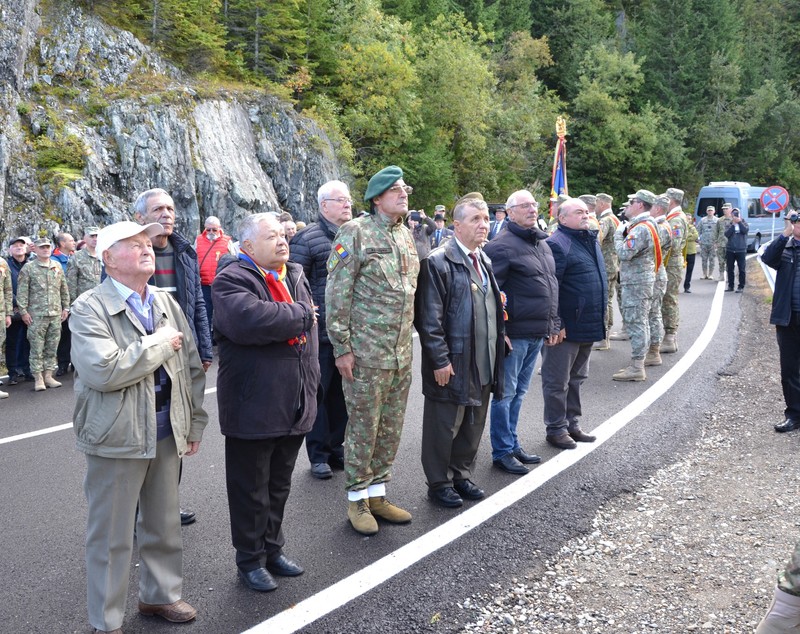 Fost militar care a participat la construcția Transfăgărășanului: „Porneam buldozerele și la minus 25 de grade”. Victimele accidentelor, trimise în sicrie sigilate la rude