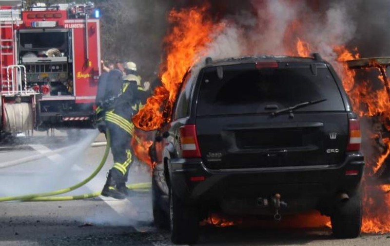 Un șofer român de TIR, erou în Germania după ce a salvat viaţa a două tinere