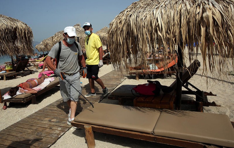 În Grecia a crescut numărul cazurilor de coronavirus. “Oricine crede că am scăpat, greşeşte”