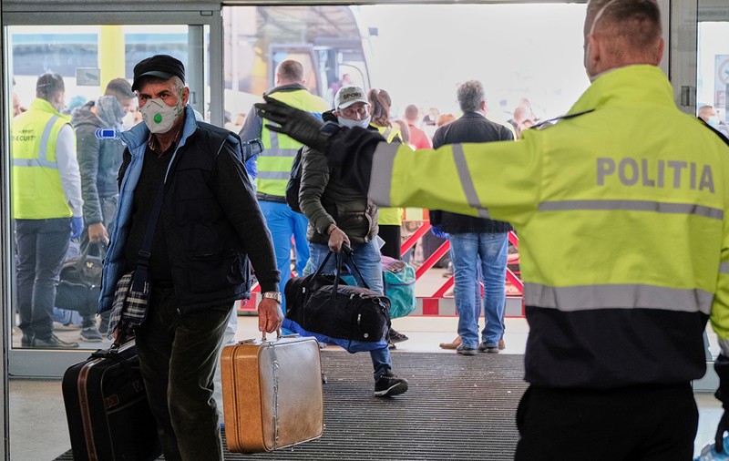 MAE: 192 de cetăţeni români, repatriaţi din Germania şi Austria, în contextul pandemiei de Covid-19