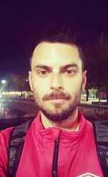 Alex Liță, 26 de ani, membru al mișcării Căși Sociale acum