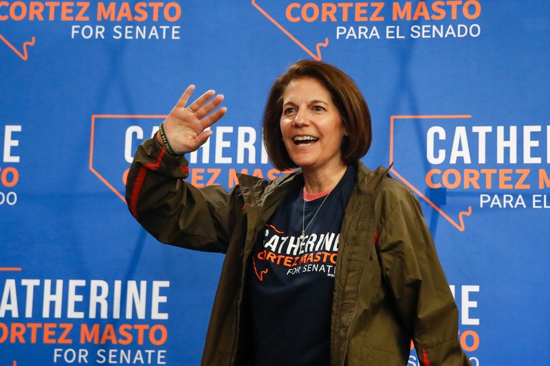 Senatoarea democrată Catherine Cortez Masto l-a învins pe adversarul său republican Adam Laxalt în cursa din Nevada (foto EPA)