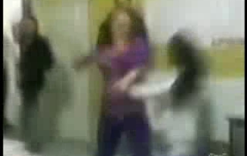 Un profesor de religie din Vrancea a bătut mai mulți elevi. Dascălul s-a ales cu dosar penal