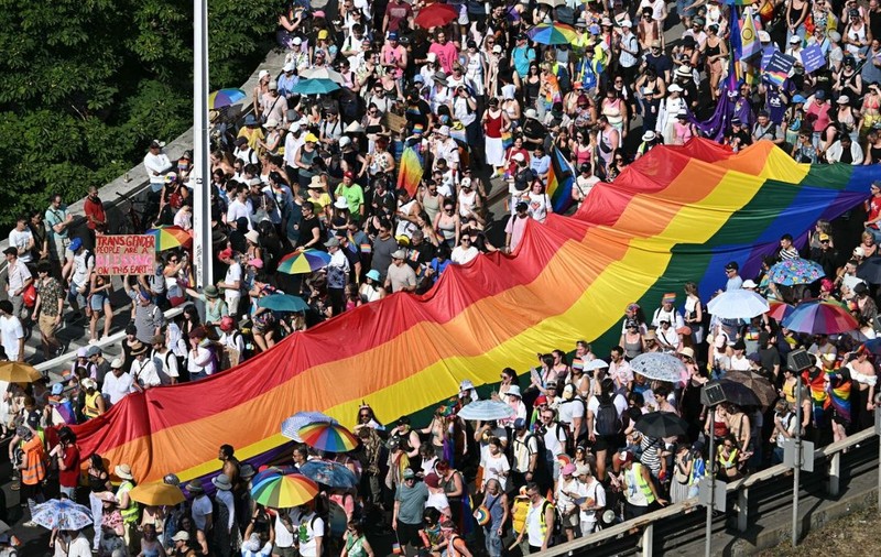 Prima paradă Pride în Budapesta după căderea regimului Orban, care încerca an de an să oprească manifestările: „Simțim mai multă libertate”