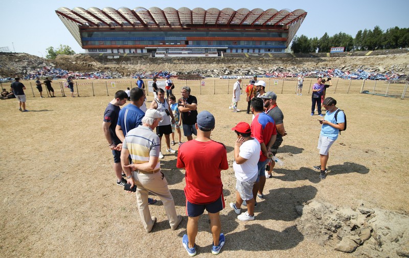 Stadionul Steaua, vizitat pentru ultima oară. ”Aici mi-am trăit copilăria” / GALERIE FOTO