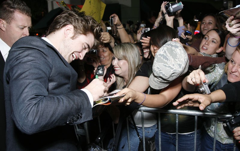 Pattinson: "A fost Beatlemania, acum e Twilightmania"