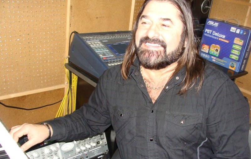 GHEORGHE GHEORGHIU și-ar TUNDE PLETELE, în SCHIMBUL UNEI SUME DE BANI! Vezi cât ar vrea CÂNTĂREȚUL! Vi se pare mult?