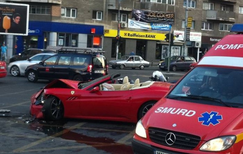 Adrian Minune a rămas pieton după accidentul de ieri