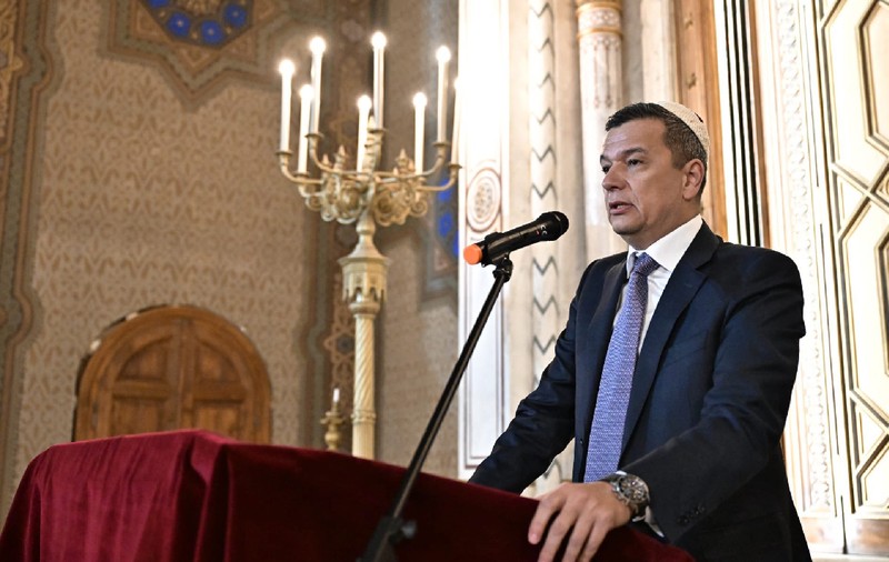 De ce a lipsit Sorin Grindeanu din Parlament în ziua în care PSD a votat împotriva coaliției de guvernare