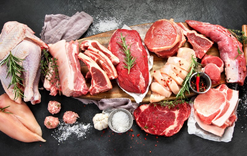 Consumul de carne nu crește riscul de deces, ba chiar te poate proteja împotriva cancerului, arată un studiu