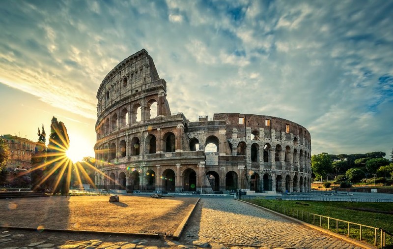 Un ghid turistic a murit în timpul unui tur al Colosseumului, la Roma, din cauza căldurii: „Nu există umbră, nu există vânt”