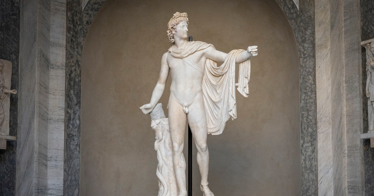 Statuia Apollo din Belvedere, restaurată la Vatican Sursă: PROFIMEDIA