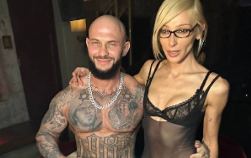 „La spălătorie cu ei!”. Ramzan Kadîrov cere pedepsirea artiștilor care au participat la petrecerea „aproape goală” de la Moscova